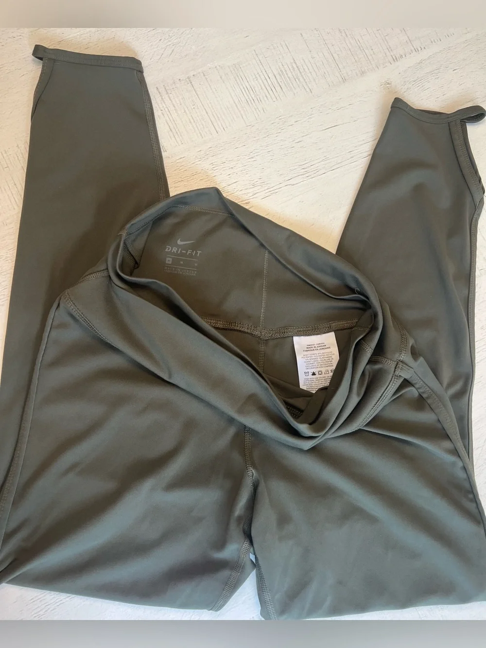 Nike Dri Fit Women’s Olive Green High Rise Cut Out Leggings - Picture 4 of 8